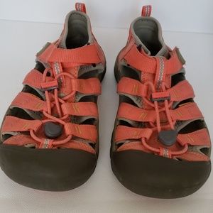 Keen Watersports Women's sz 5
